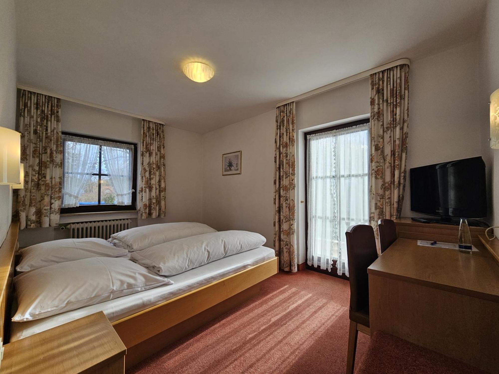 Arrivel Am Bergson - Bisher Hotel Neuner Μόναχο Εξωτερικό φωτογραφία
