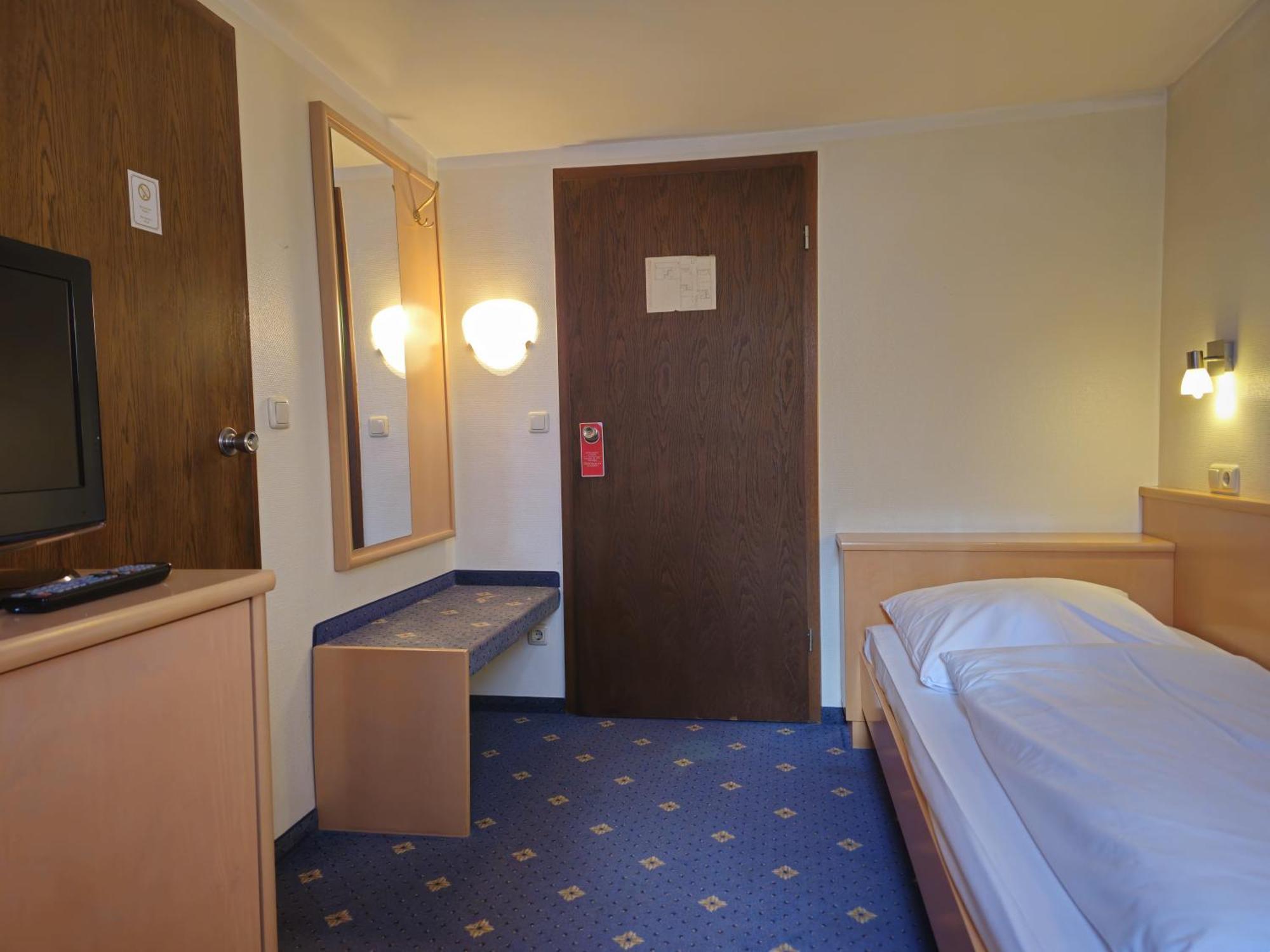 Arrivel Am Bergson - Bisher Hotel Neuner Μόναχο Εξωτερικό φωτογραφία